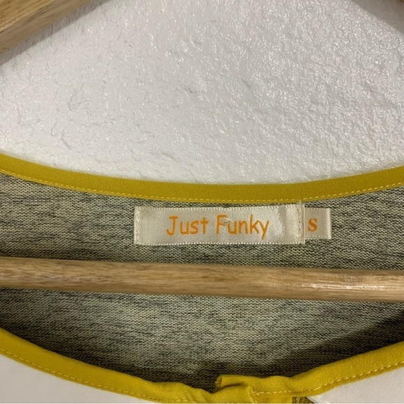 Just Funky Fall Fox in Leaves Long Sleeve Sweater Dress Size S - Picture 7 of 7